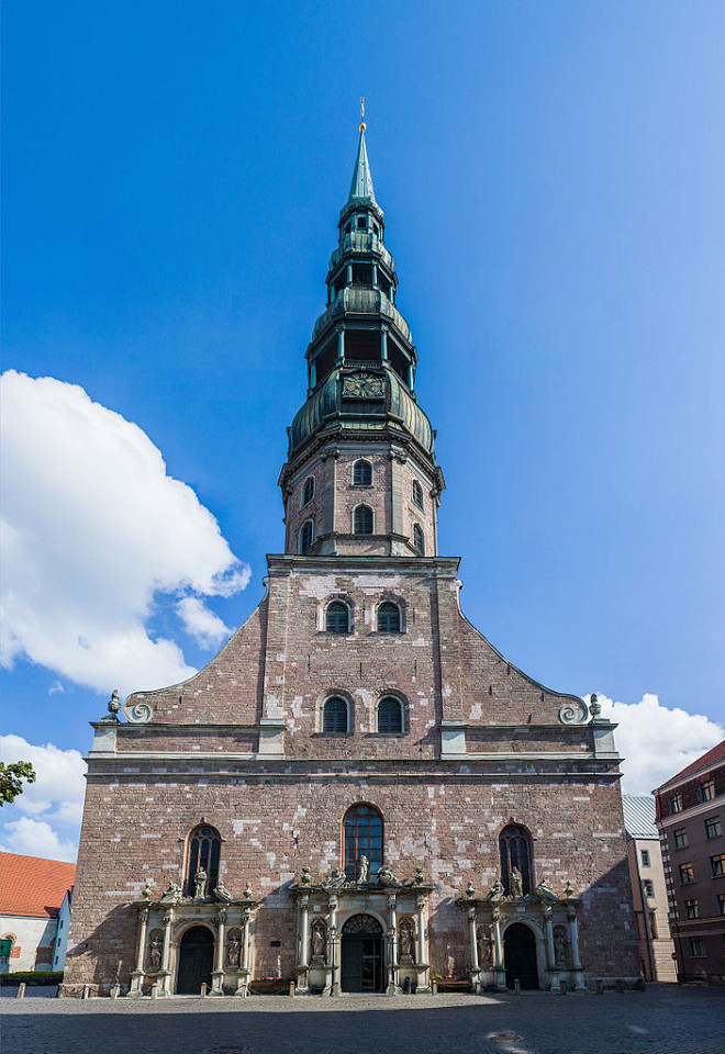 Церковь Святого Петра в Риге, фасад