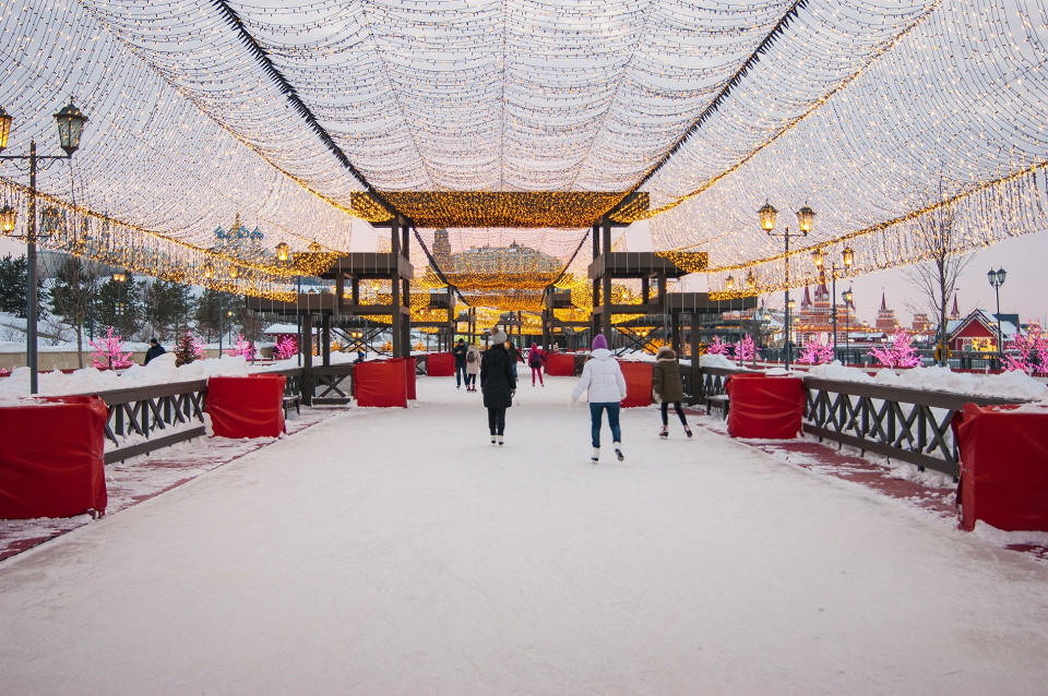 Каток на Кремлевской набережной, Казань