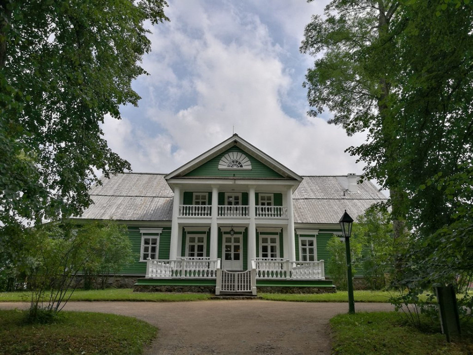 Усадьба Петровское, заповедник Пушкинские Горы, Россия