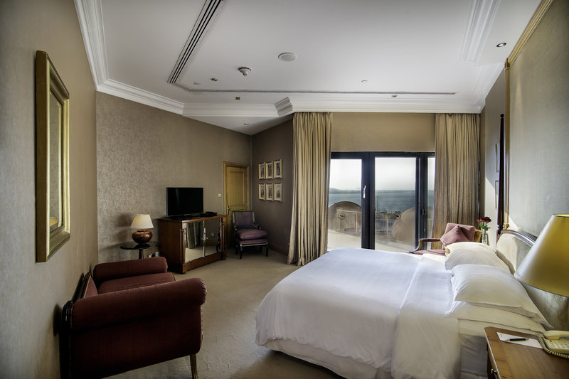 Sheraton Abu Dhabi Hotel & Resort