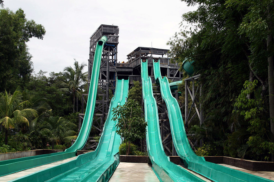 Аквапарк Waterbom