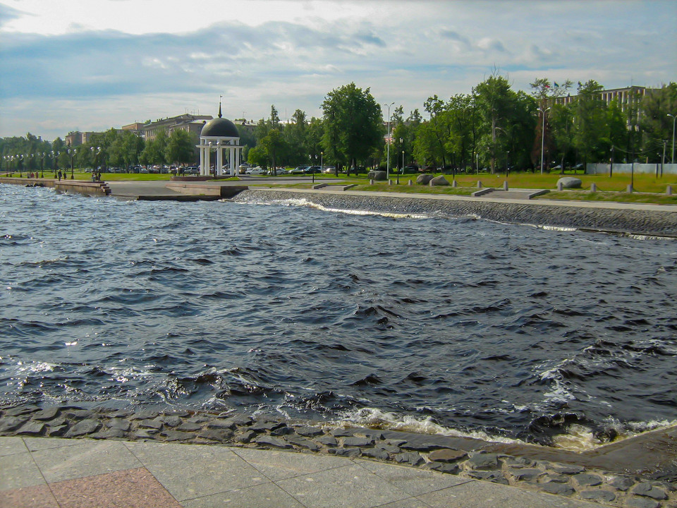 Петрозаводская набережная Онежское озеро