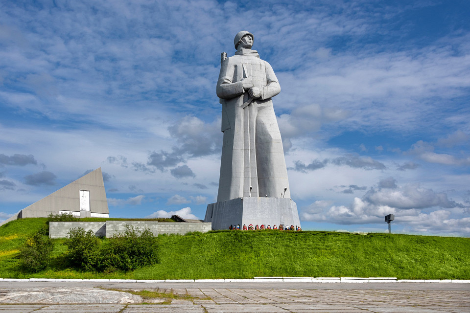 Памятник «Алеша», Мурманск