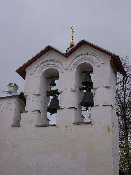 Псково-Печерский монастырь. Звоница церкви Николы Вратаря, Печоры