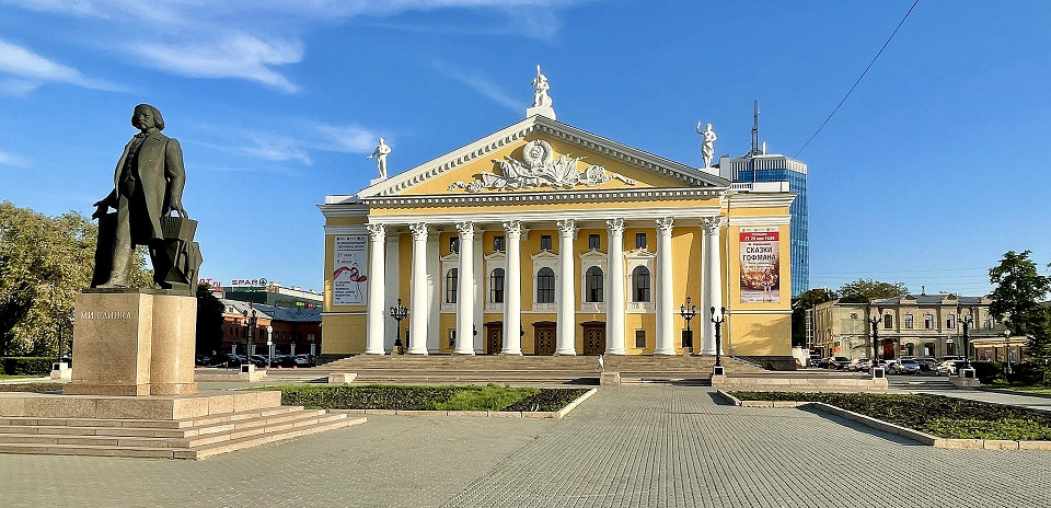 Театр оперы и балета имени М. В. Глинки