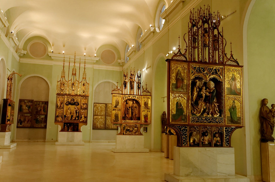 Венгерская национальная галерея, зал алтарей