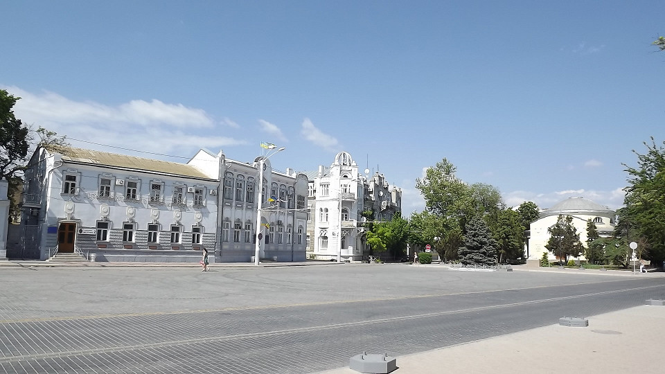 Театральная площадь Евпатории
