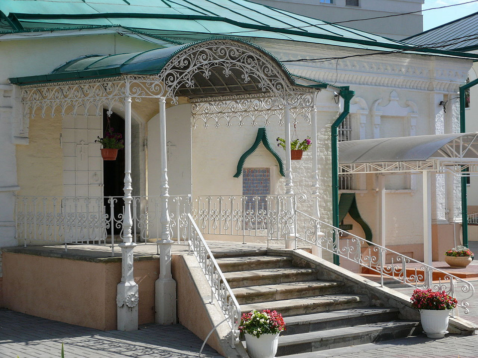 Благовещенская церковь в Туле, вход в храм