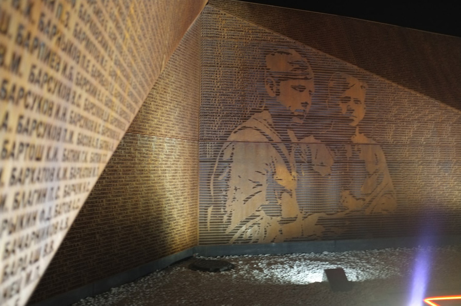 Ржевский мемориал, аллея