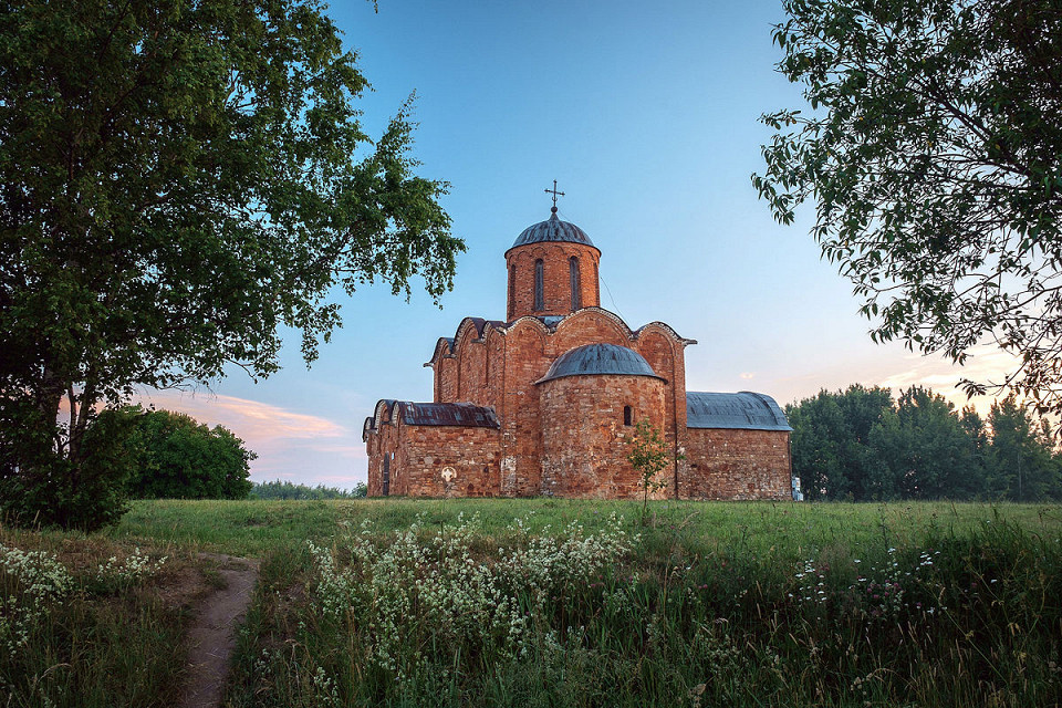 Церковь Спаса на Ковалёве