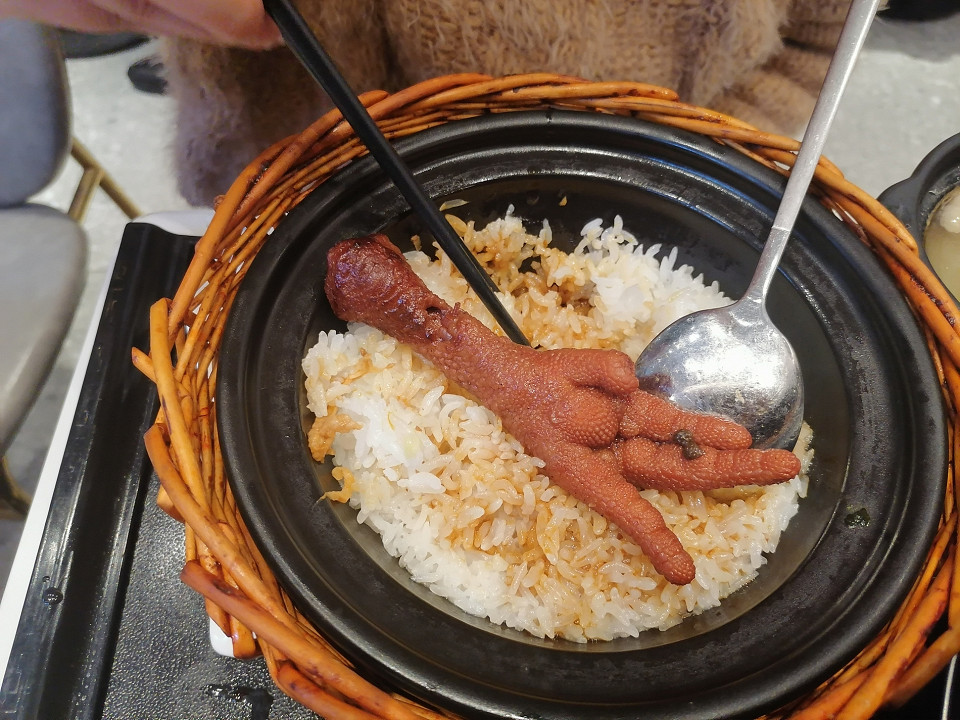 Китайская еда, куриная лапа