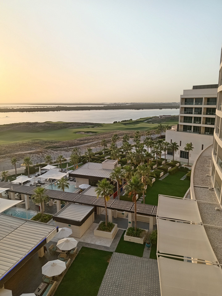 Crowne Plaza Yas Island2