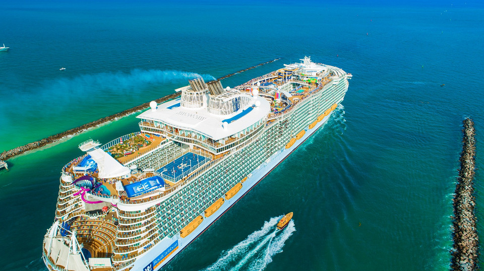 Круизный лайнер Symphony of the Seas 2