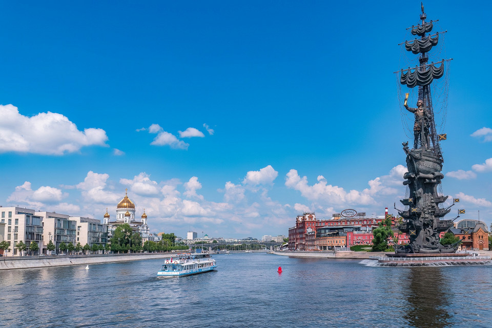 Памятник Петру, Москва