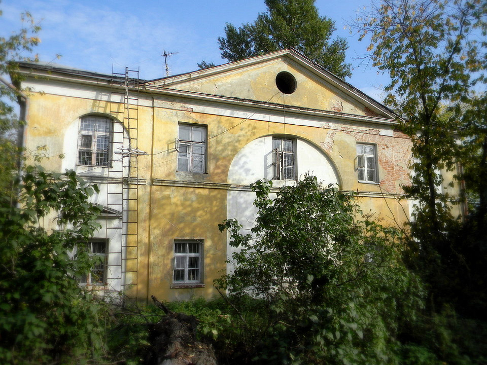 Усадьба Горенки, служебный корпус