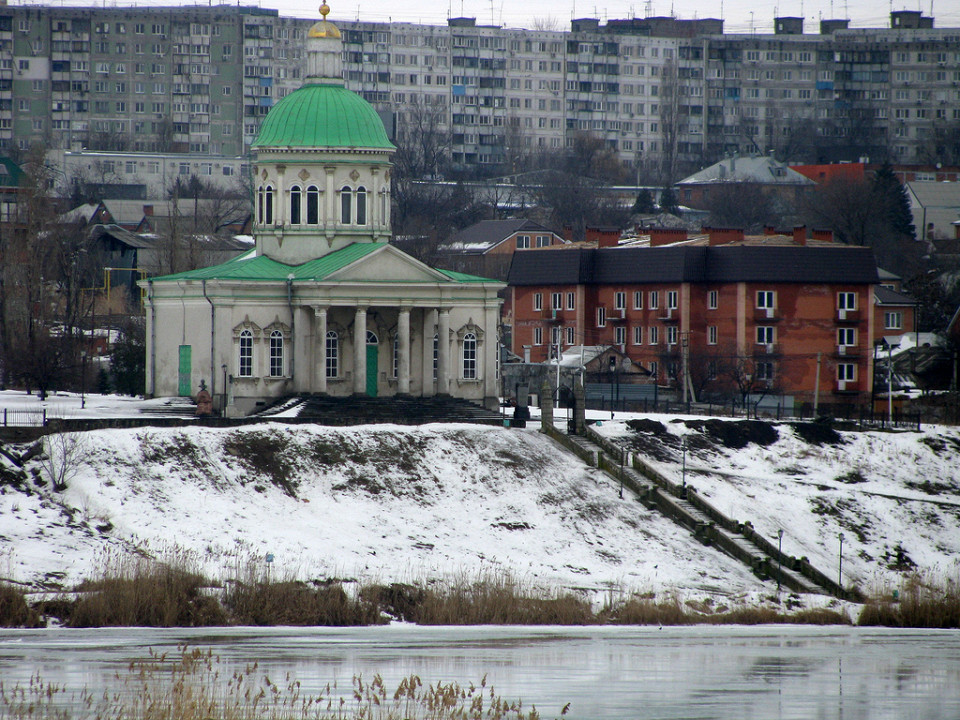 Церковь Сурб Хач, вид с моста