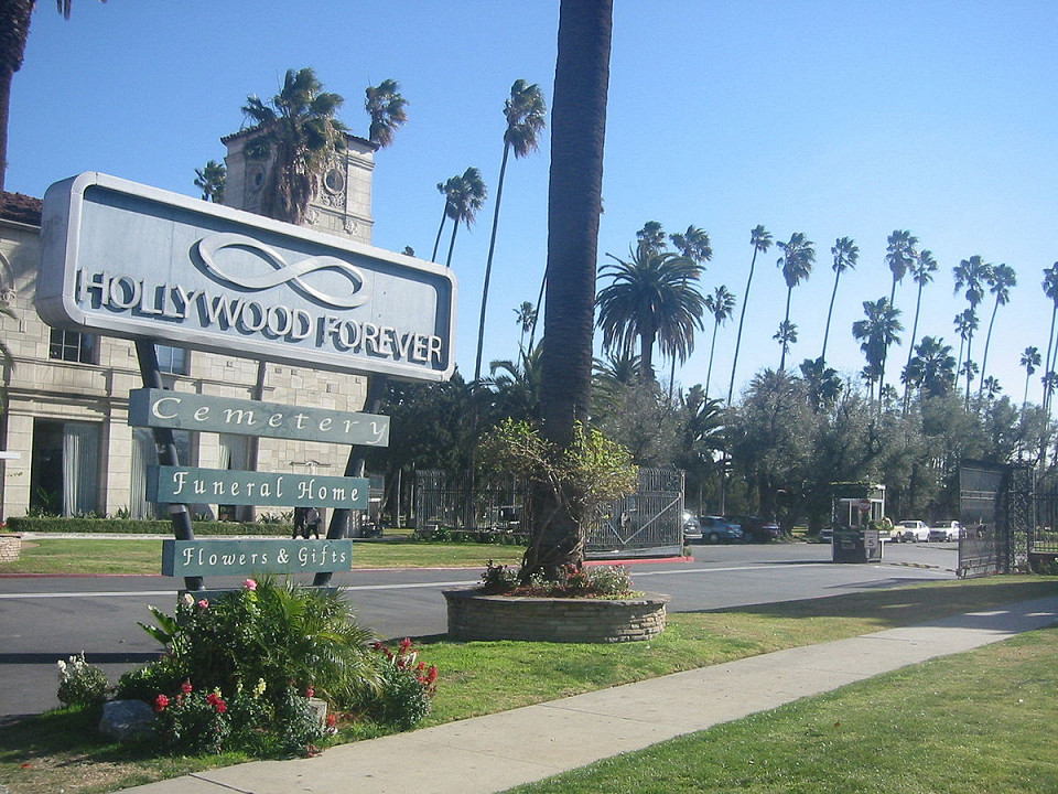 Кладбище Hollywood Forever
