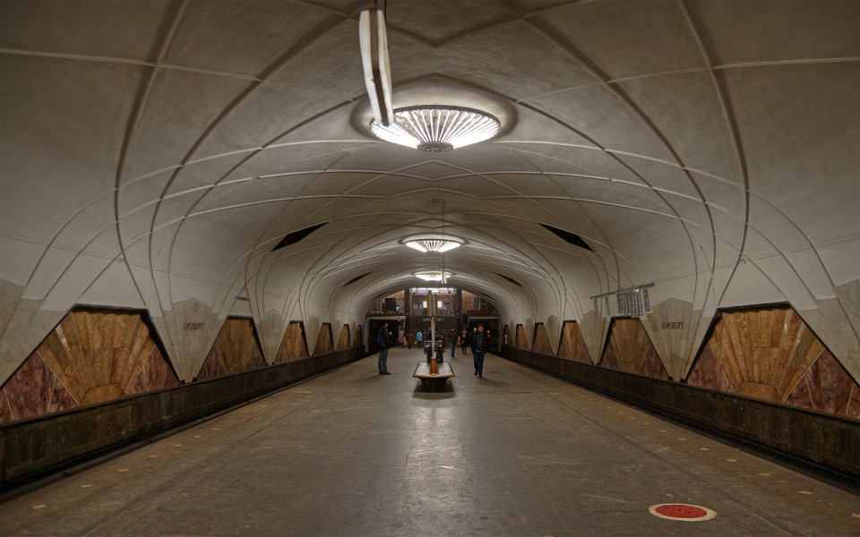 Станция метро Аэропорт в Москве