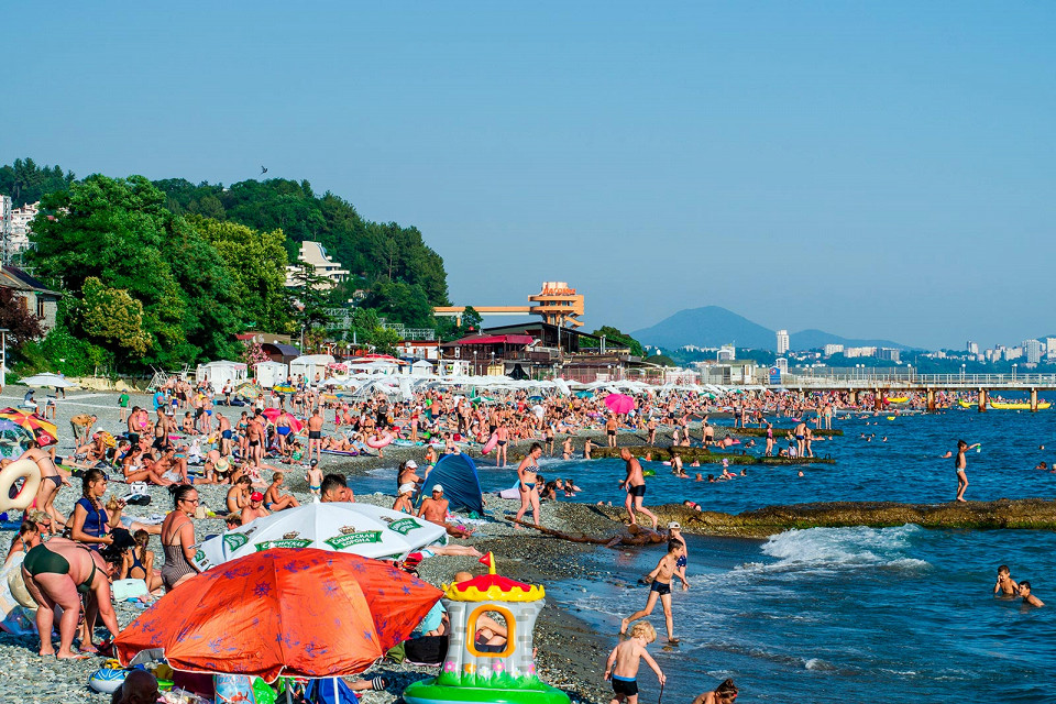 Центральный пляж Дагомыса