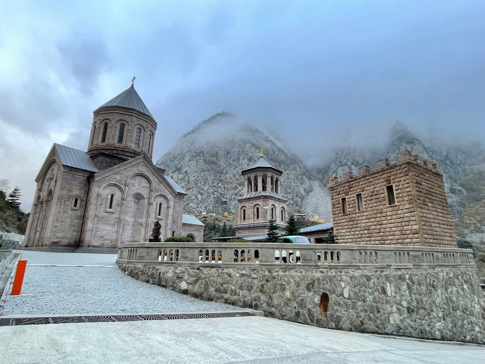 Троицкая церковь Гергети, Тбилиси, Грузия