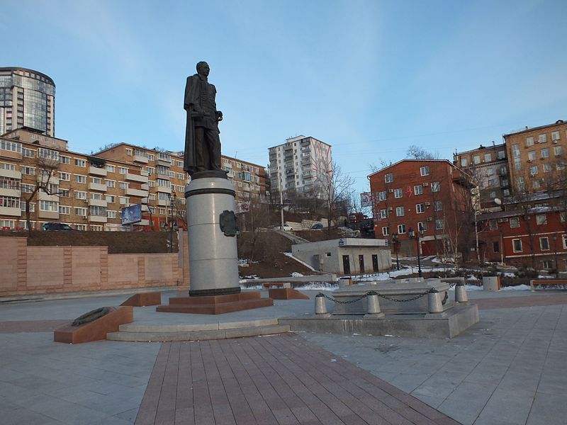 Памятник Муравьёву-Амурскому