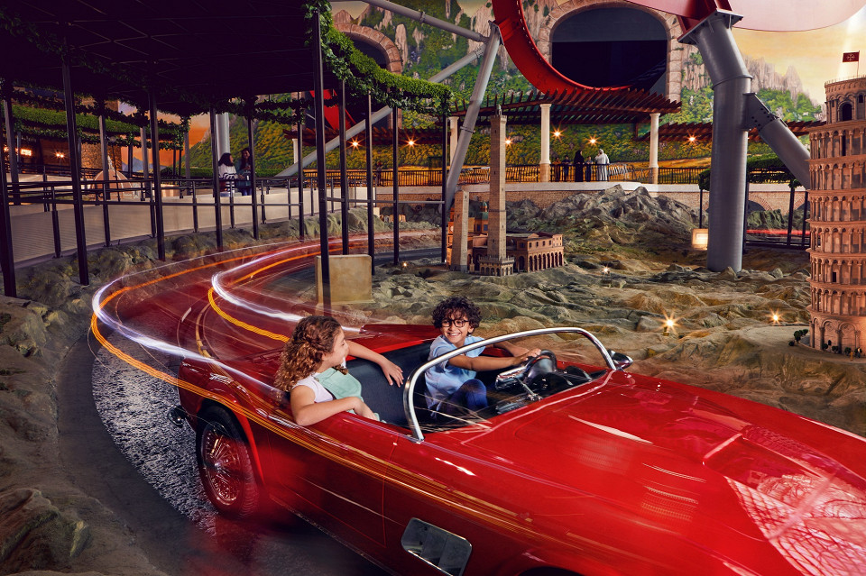 Развлекательный парк Ferrari World, Bell’ Italia