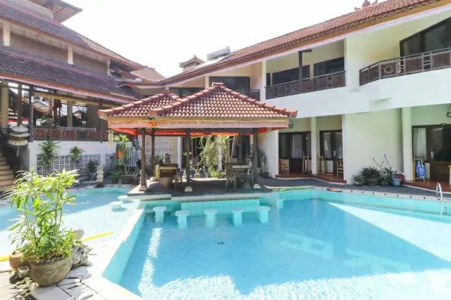 FLORA KUTA BALI.jfif