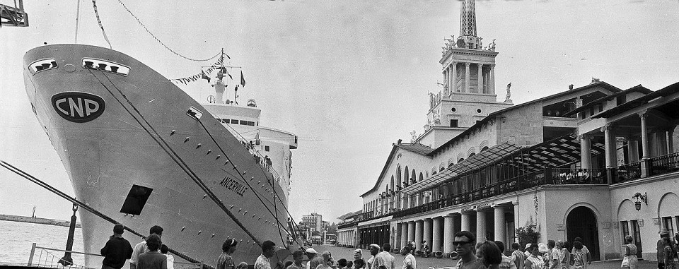 Французское судно в порту Сочи, 1967