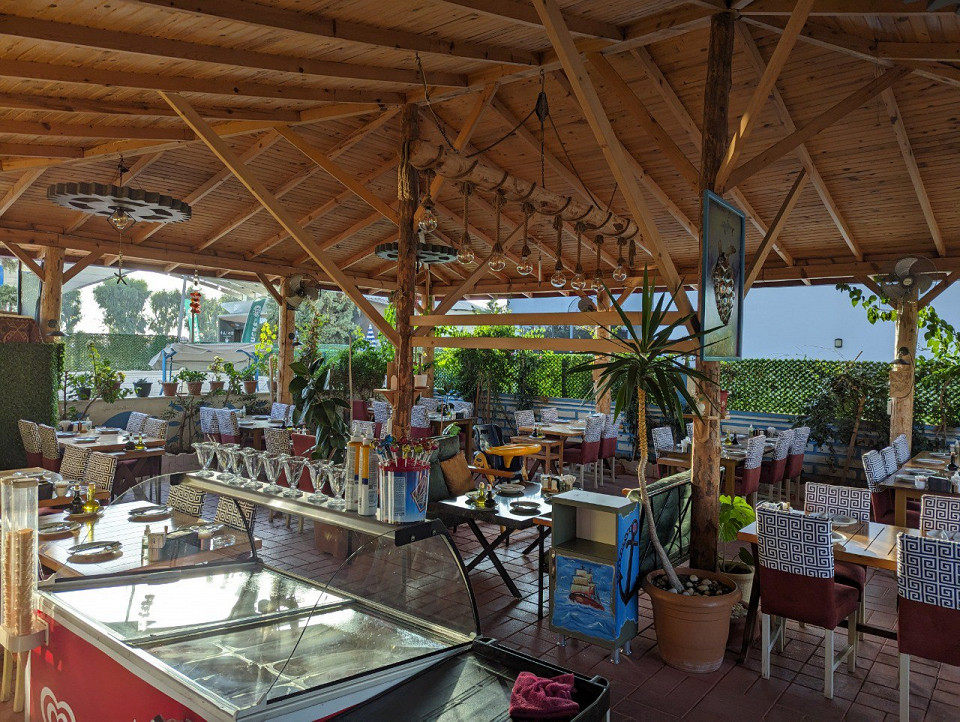 25 минут в гору по жаре до пляжа, отзыв4