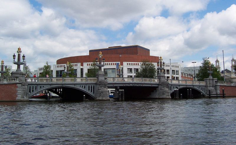 Блаубюрг в Амстердаме