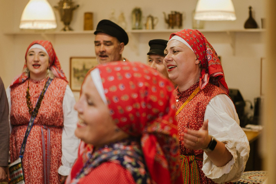 Фолк-студия Марьина завалинка, Мариинские избы, 1