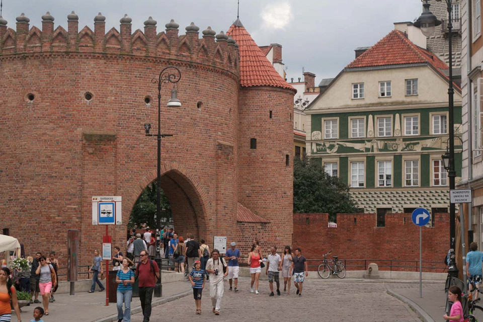 Кирпичная арка, Варшава, Польша