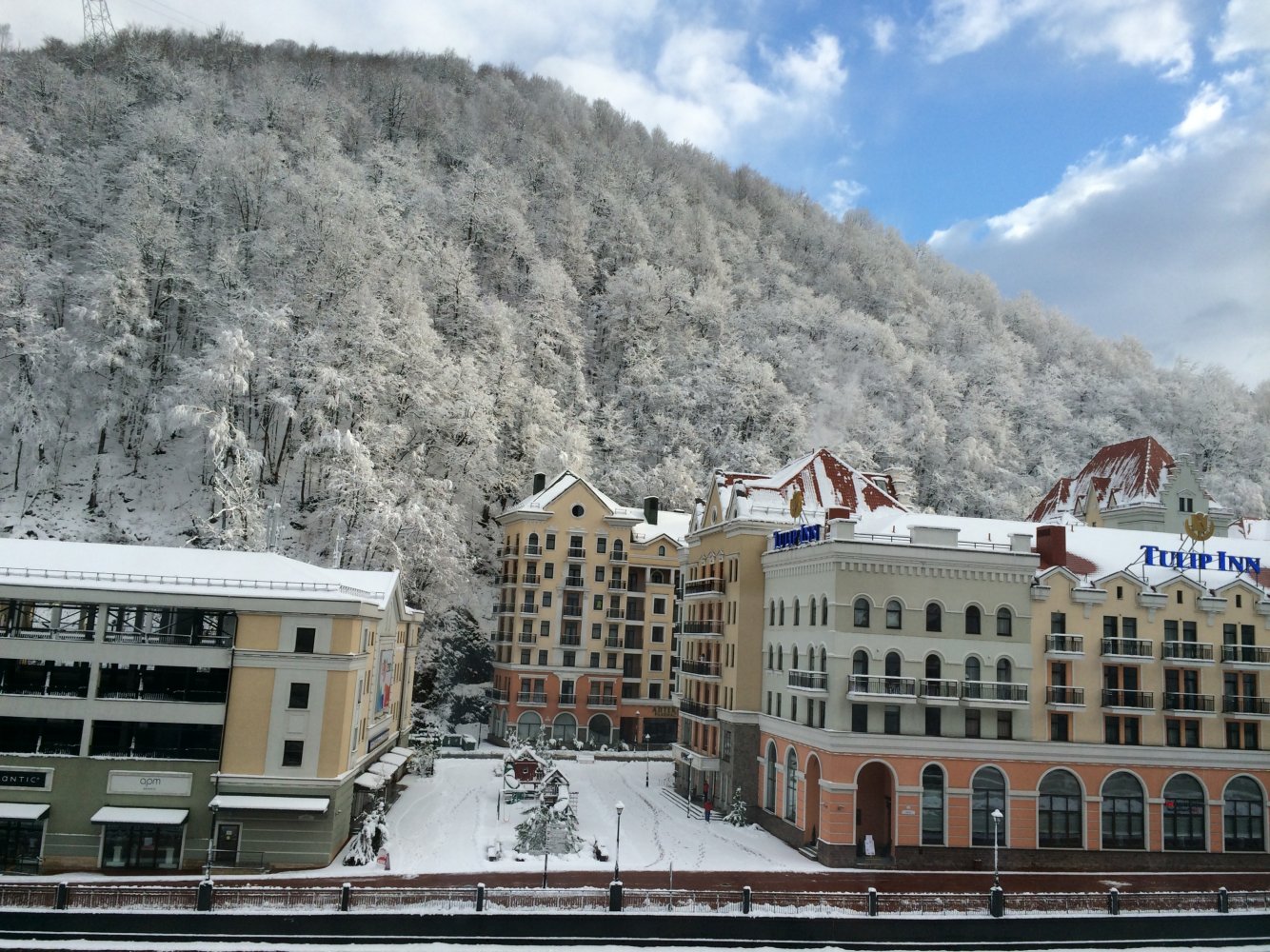 Курорт роза Хутор зима