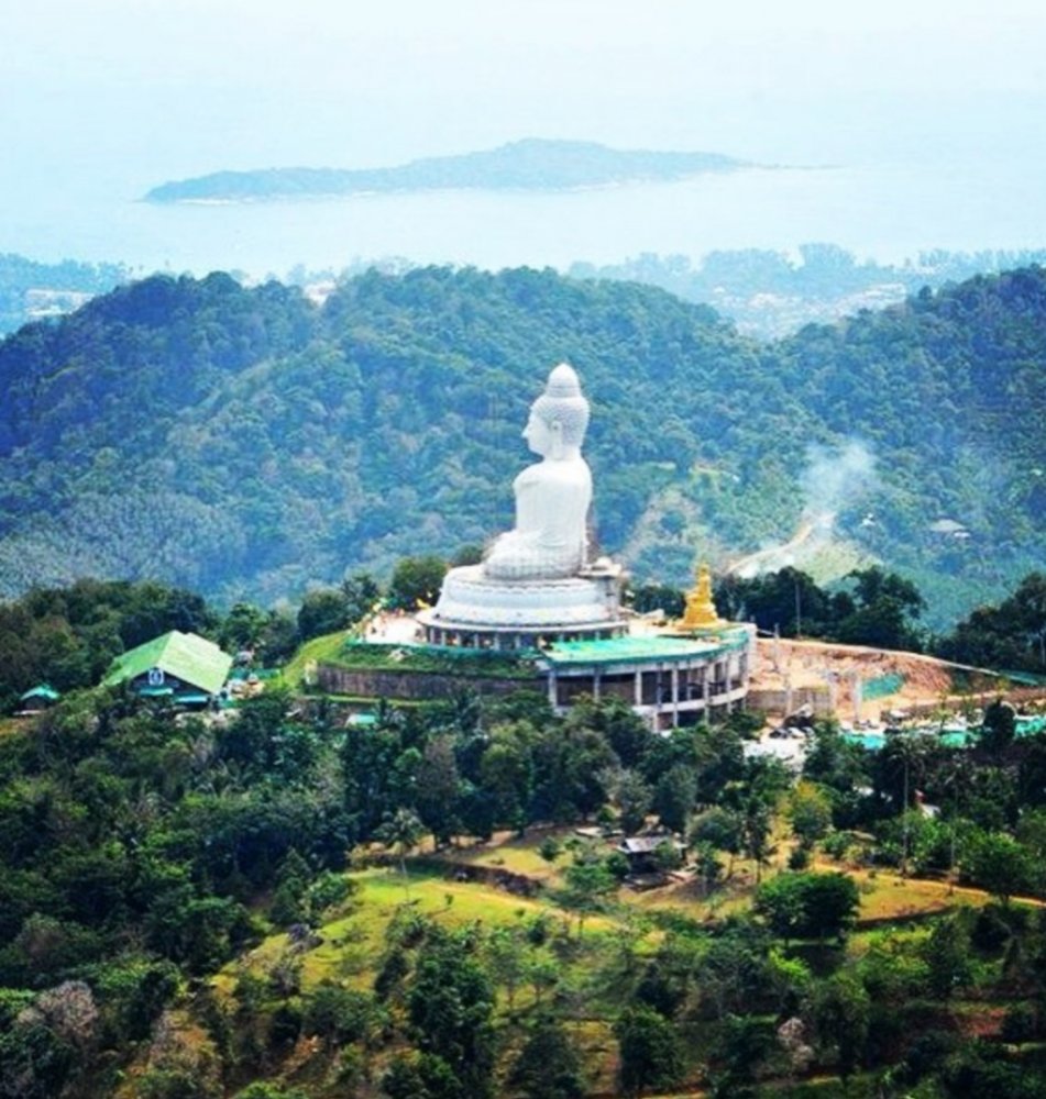 Звук на горе big Buddha в Тайланде