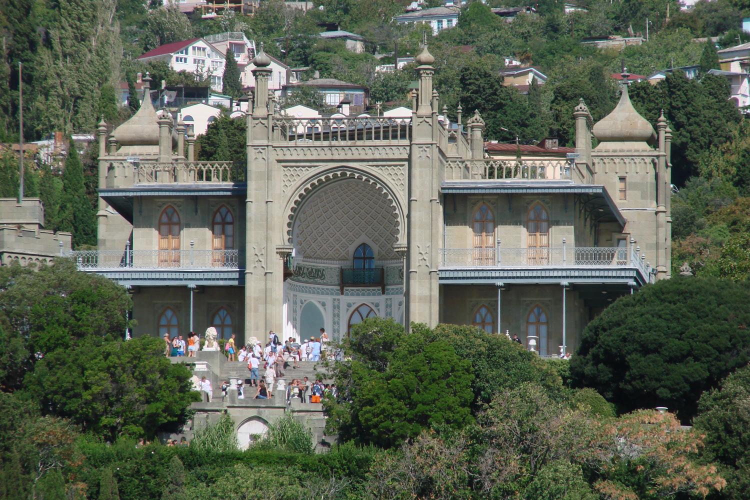 Алупка в сентябре: отзывы туристов об Алупке на «Тонкостях»