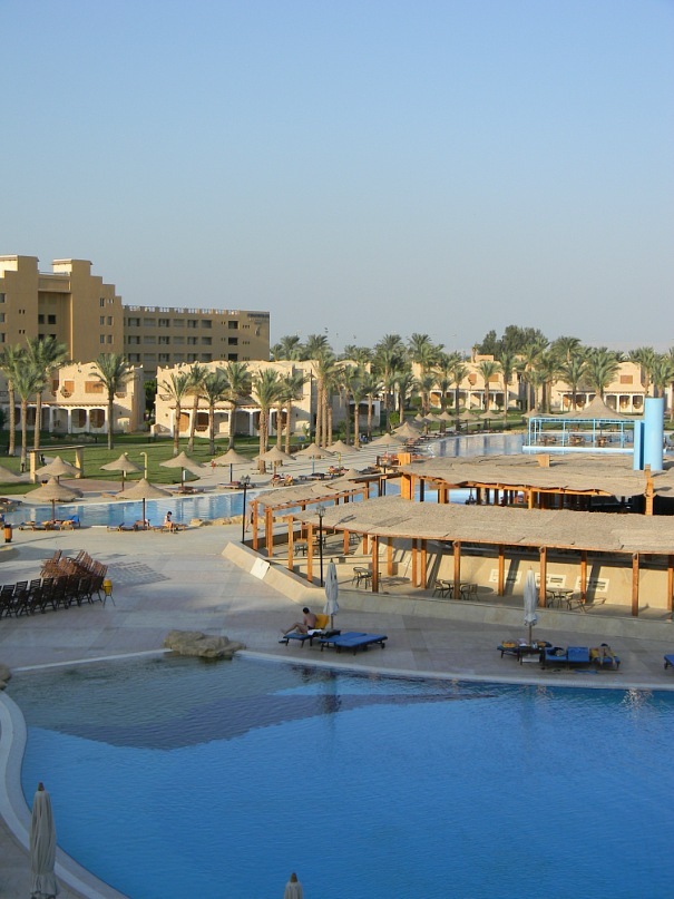 Royal Lagoons Aqua Park Resort & Spa 5*