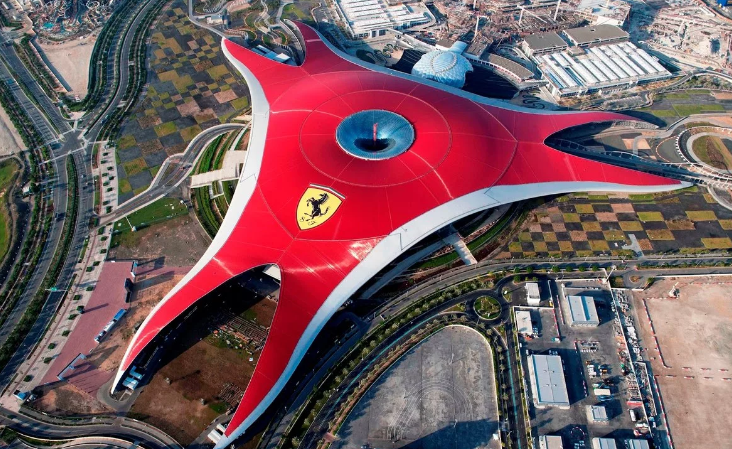 Парк развлечений Ferrari World в Абу-Даби