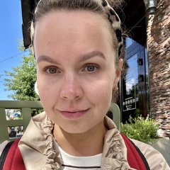 Анна Савинова