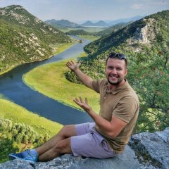 Евгений МнеМонте