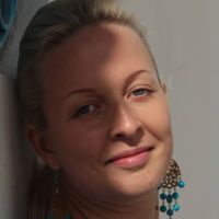 Александра Азарова