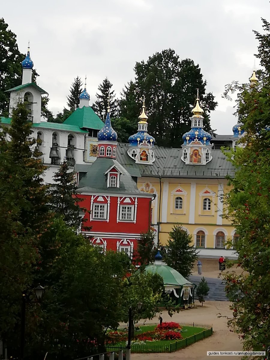 Поездка в Псково-Печерский монастырь и Изборск — экскурсия на «Тонкостях  туризма»