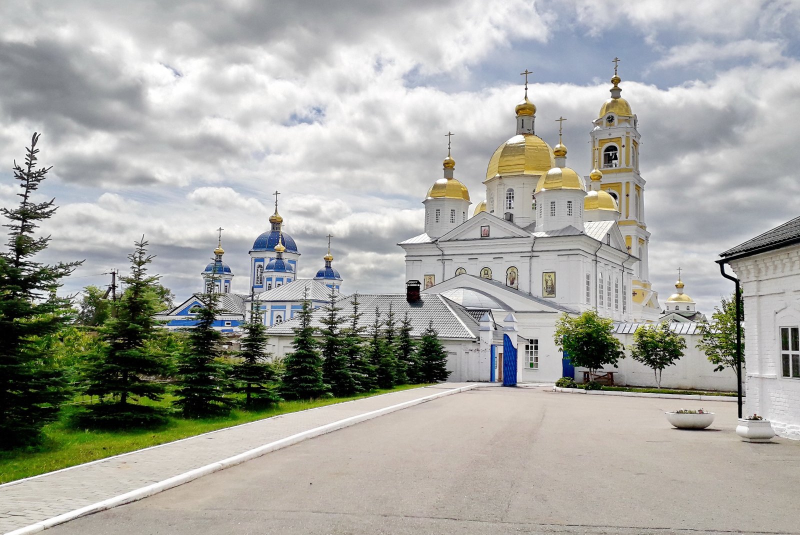 Оранский мужской монастырь — экскурсия на «Тонкостях туризма»