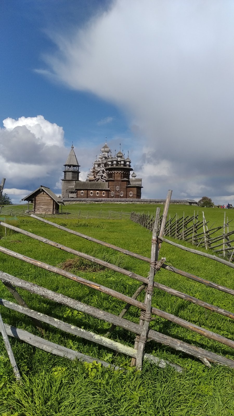 Остров Кижи из Петрозаводска — экскурсия на «Тонкостях туризма»