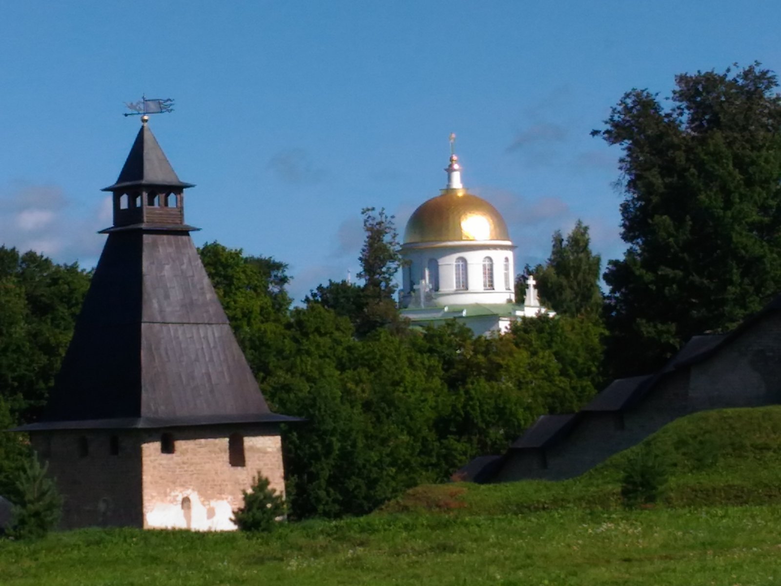 Псков — Старый Изборск — Печоры за один день — экскурсия на «Тонкостях  туризма»