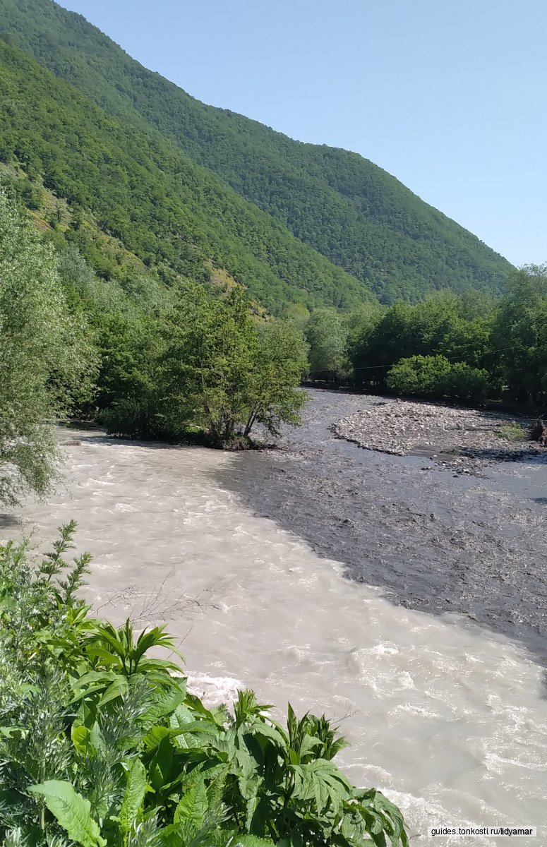 Казбек, ущелья, водопад и монастырь в Дарьяле — экскурсия на «Тонкостях  туризма»