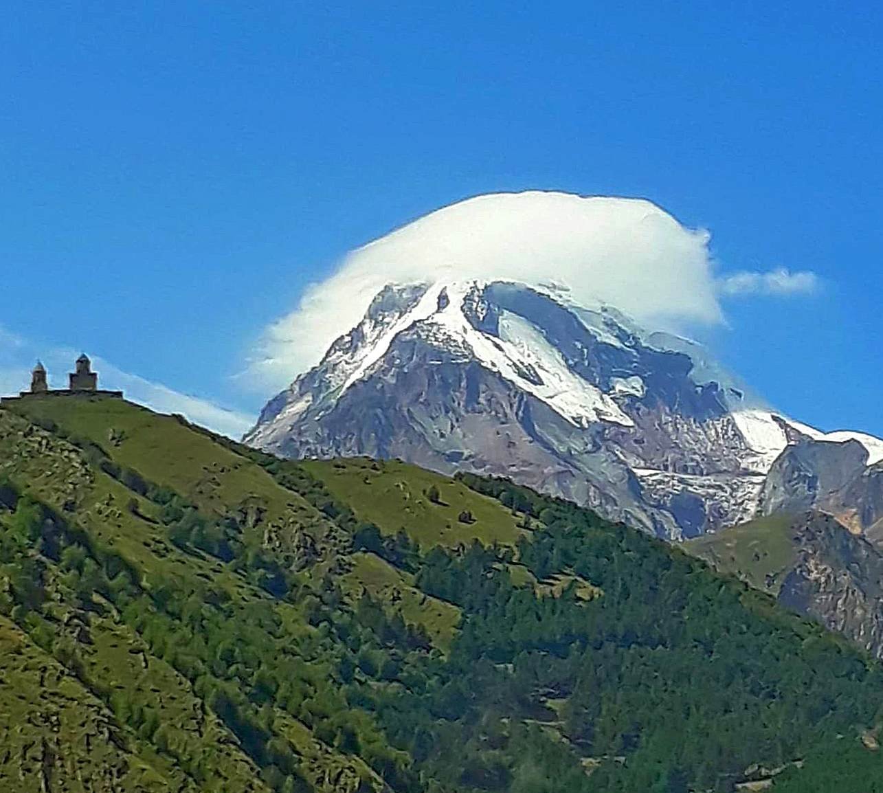 Гора казбек фото из пятигорска