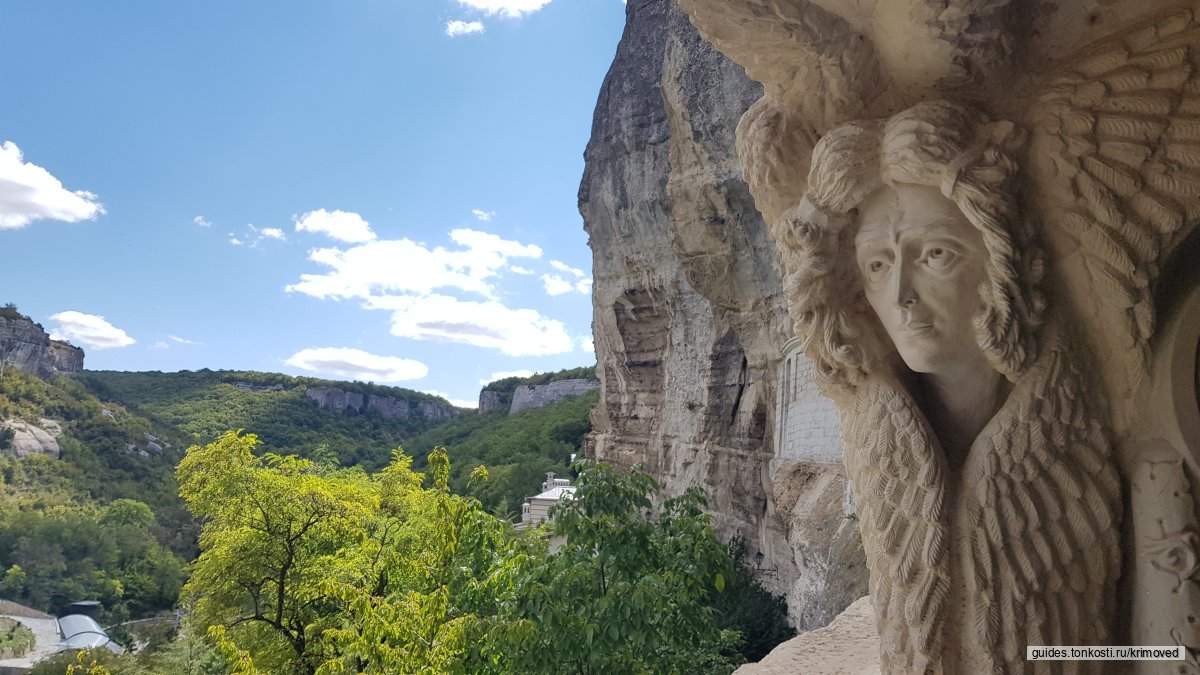 В Бахчисарай и пещерный город Мангуп-Кале — экскурсия на «Тонкостях туризма»